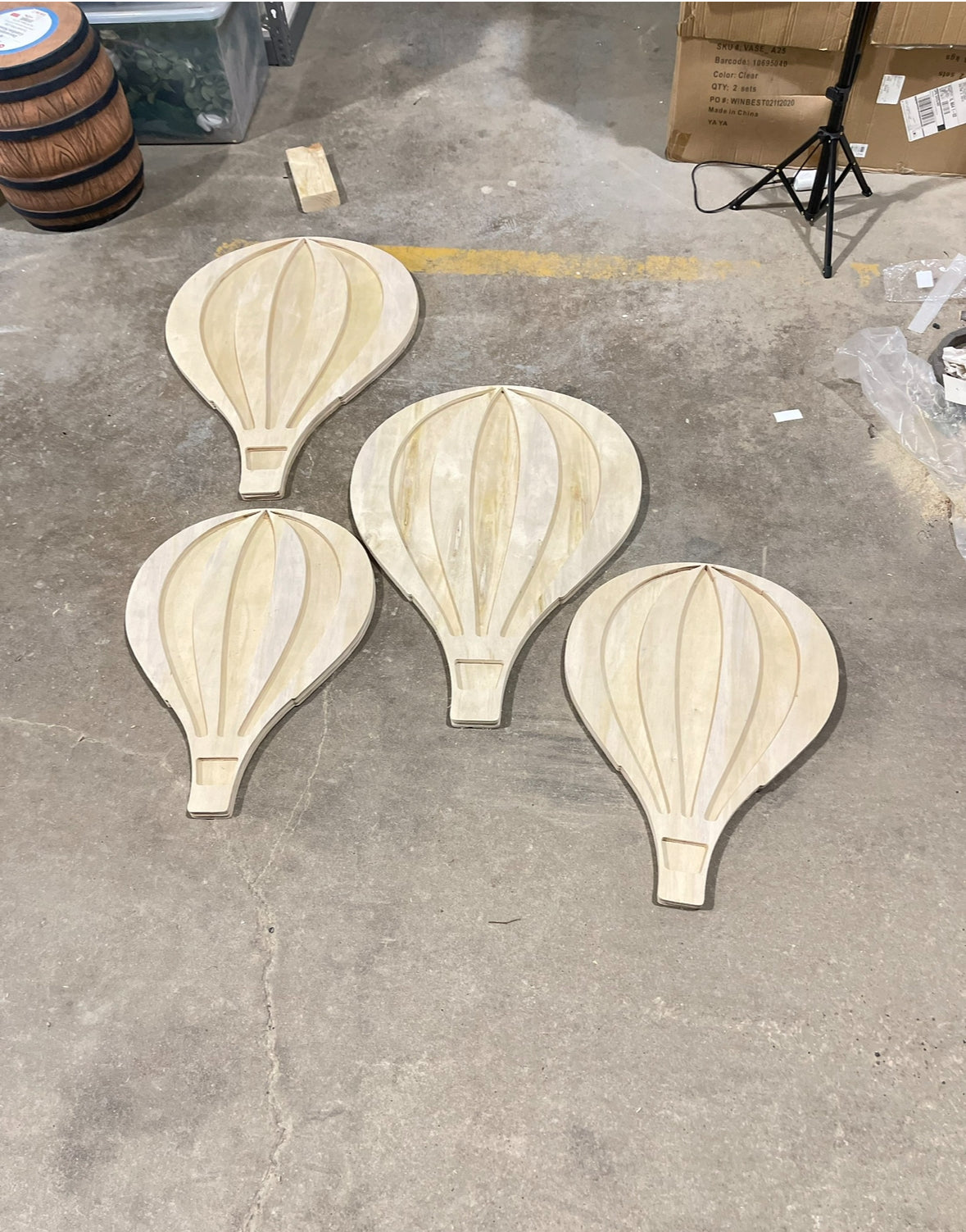 Hot air balloon -Wood- 3 days TURN AROUND { PICK UP ONLY}